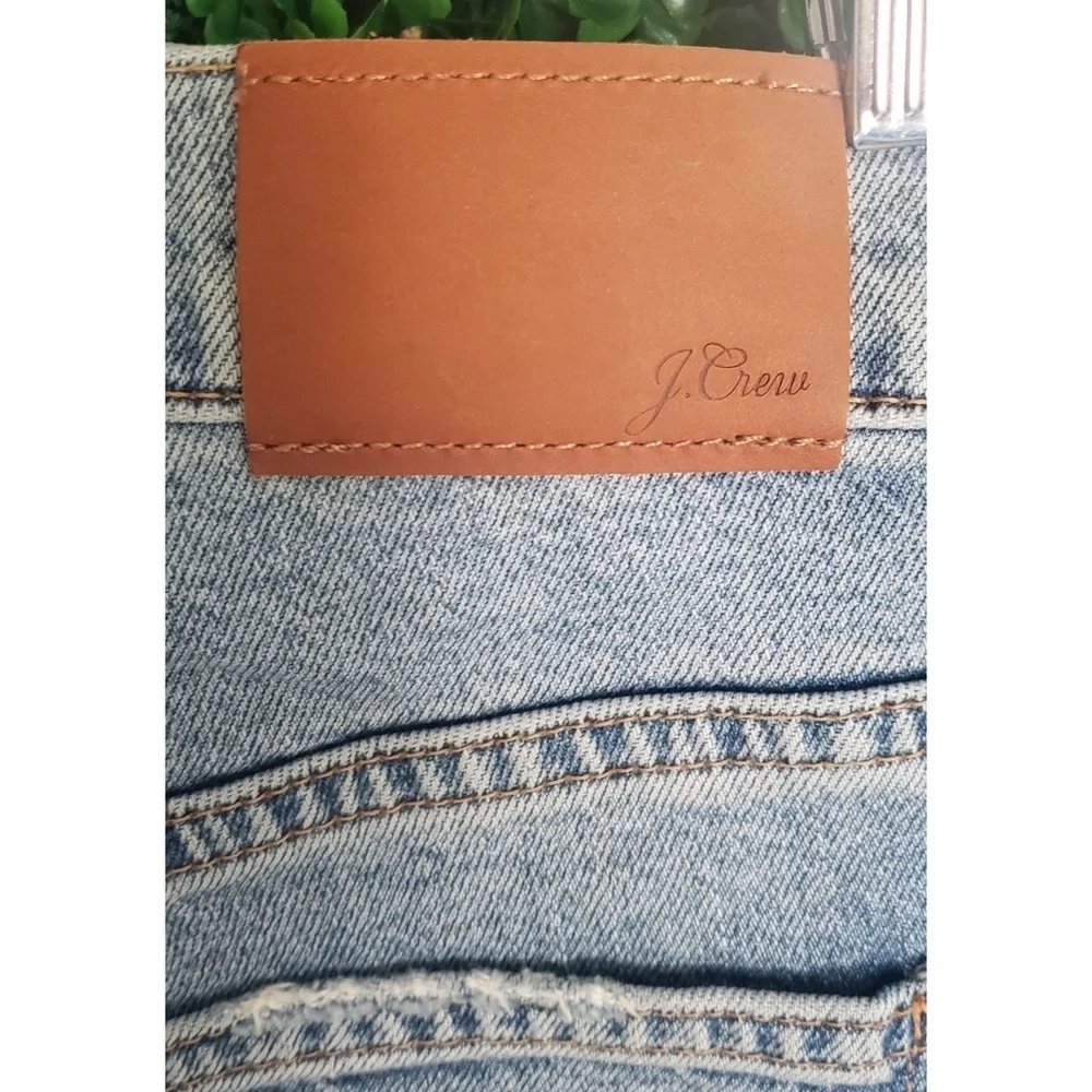 23. J.Crew Slim boyfriend jean in Darcy Bay wash - Picture 6 of 9